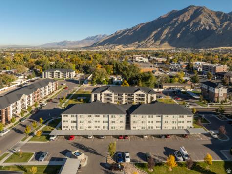 67 W 600 S Springville UT 84663