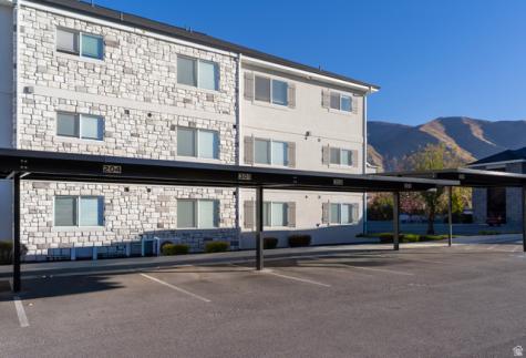 67 W 600 S Springville UT 84663