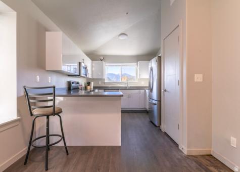 67 W 600 S Springville UT 84663