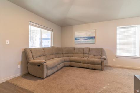67 W 600 S Springville UT 84663
