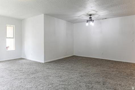 2839 S Vanburen Avenue E Ogden UT 84403