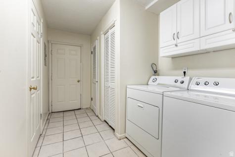 2839 S Vanburen Avenue E Ogden UT 84403