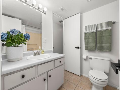 6129 S 1300 Street E Murray UT 84121