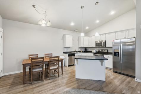 282 W 605 N Centerville UT 84014