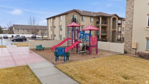282 W 605 N Centerville UT 84014