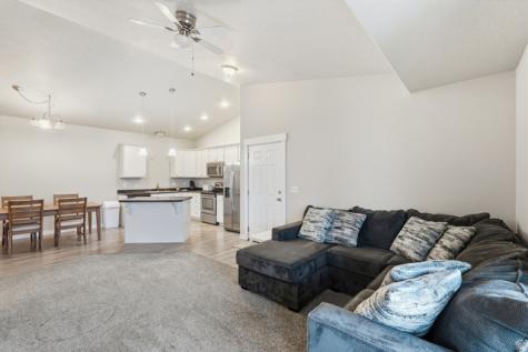 282 W 605 N Centerville UT 84014