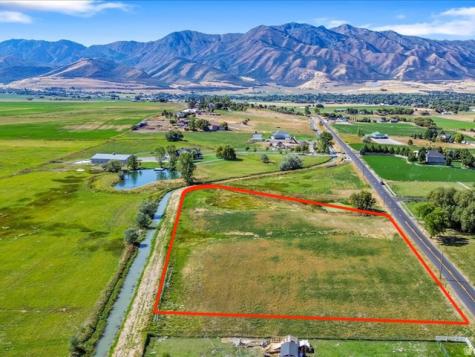 Wellsville UT 84339