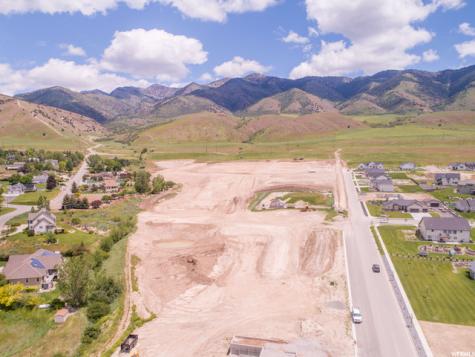 1124 E 200 N Hyde Park UT 84318