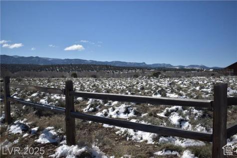 187 W Bryce Gate Circle Hatch UT 84735