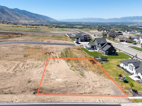 1112 E 100 N Hyde Park UT 84318