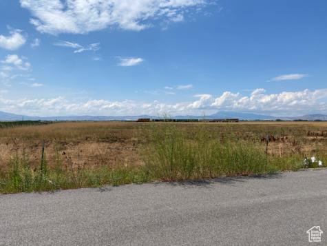 400 W 3200 N Hyde Park UT 84318