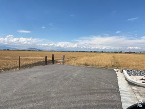 400 W 3200 N Hyde Park UT 84318