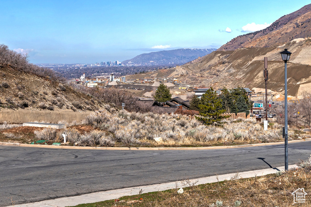 7541 S Prospector Drive E Cottonwood Heights UT 84093