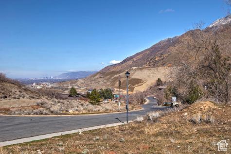 7541 S Prospector Drive E Cottonwood Heights UT 84093