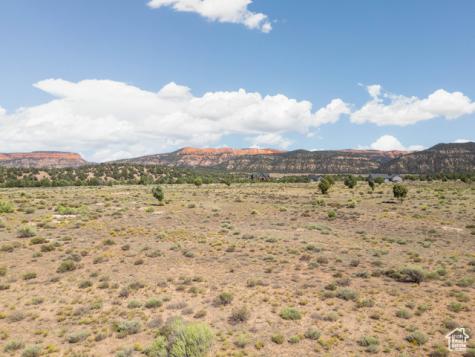 1897 E Eagle Ridge Circle Hatch UT 84735