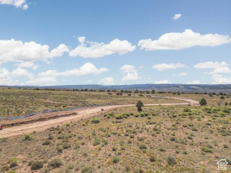 1897 E Eagle Ridge Circle Hatch UT 84735
