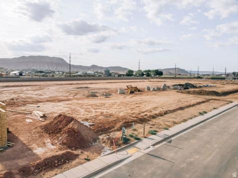 3257 S 465 E Washington UT 84780