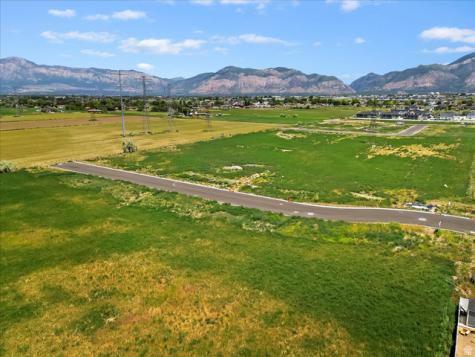 3159 S 3300 W West Haven UT 84401