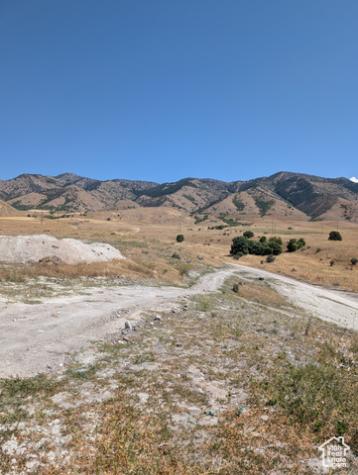 1110 E 100 S Hyde Park UT 84318
