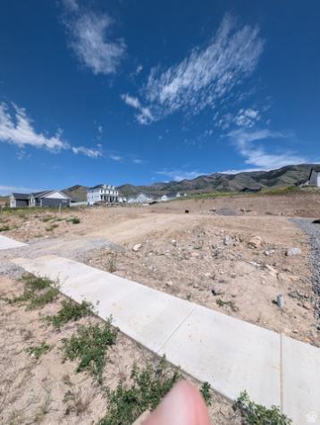 16 S 1000 E Hyde Park UT 84318