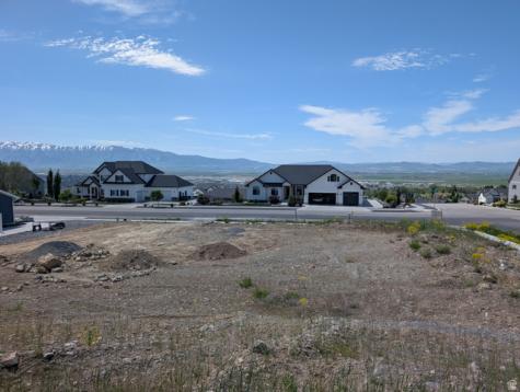 16 S 1000 E Hyde Park UT 84318