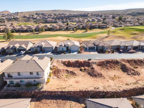 2261 S Tonaquint Drive St. George UT 84770
