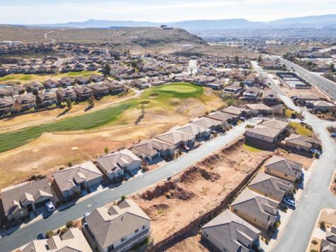 2261 S Tonaquint Drive St. George UT 84770