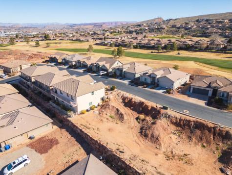 2261 S Tonaquint Drive St. George UT 84770