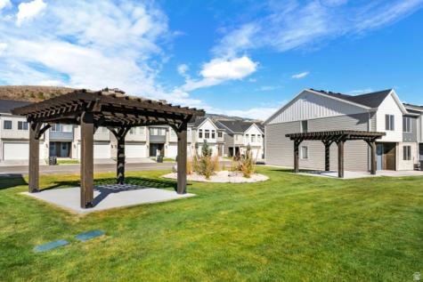 475 N Paradise Parkway Drive Garden City UT 84028