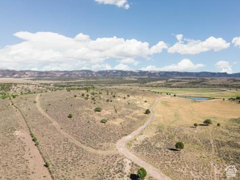1010 W Grandview Drive Hatch UT 84735
