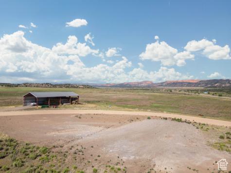 1010 W Grandview Drive Hatch UT 84735