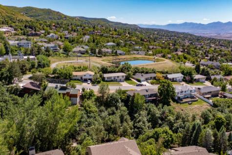 831 E San Simeon Way Bountiful UT 84010