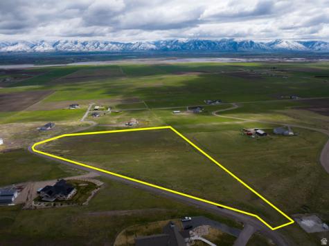 6950 W 2700 N Petersboro UT 84325