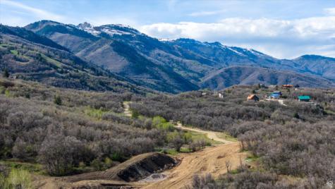 4173 E 2050 N Eden UT 84310