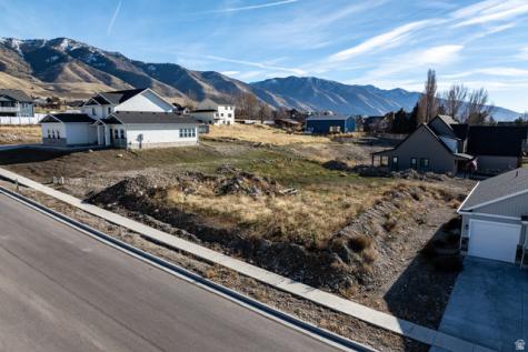 830 E 410 N Hyde Park UT 84318