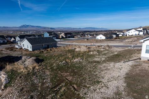 830 E 410 N Hyde Park UT 84318