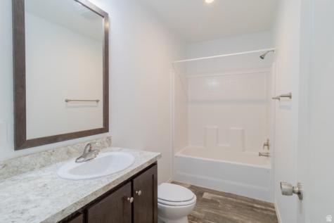 3980 S 1950 W Roy UT 84067