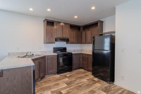 3980 S 1950 W Roy UT 84067