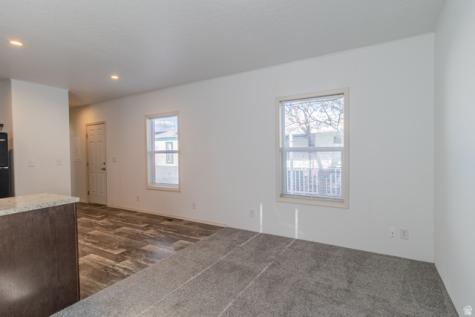 3980 S 1950 W Roy UT 84067