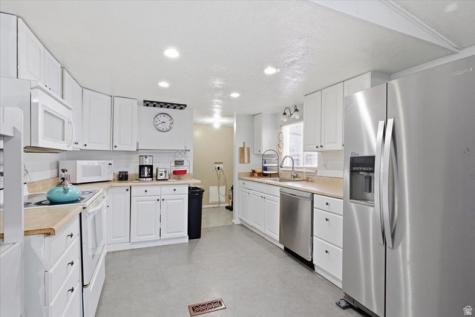 244 E Crescent Parkway S Sandy UT 84070