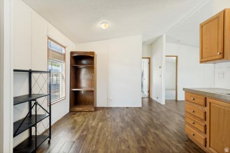 1716 N 150 E Tooele UT 84074