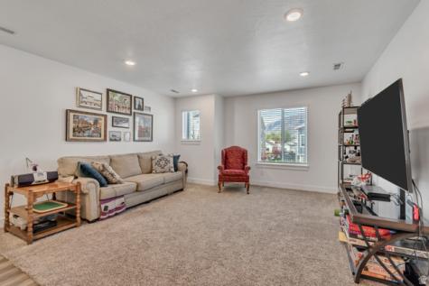 263 E 1825 N North Ogden UT 84414