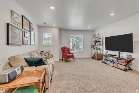 263 E 1825 N North Ogden UT 84414