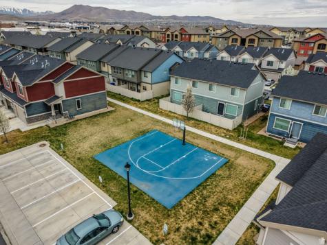228 E Hummingbird Court Saratoga Springs UT 84045