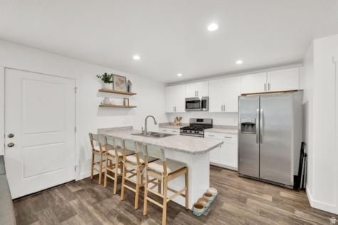 228 E Hummingbird Court Saratoga Springs UT 84045