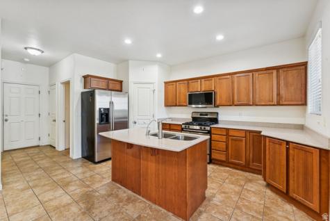 147 N 360 W Centerville UT 84014