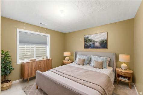 147 N 360 W Centerville UT 84014