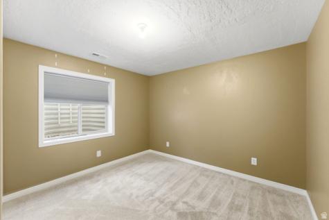 147 N 360 W Centerville UT 84014
