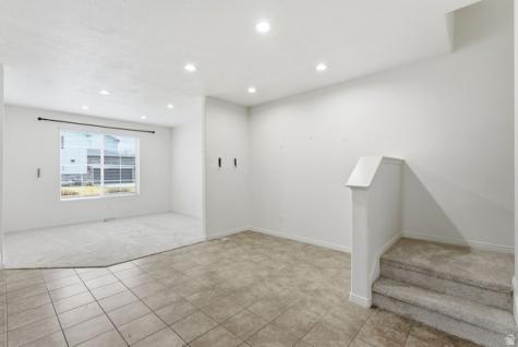 147 N 360 W Centerville UT 84014