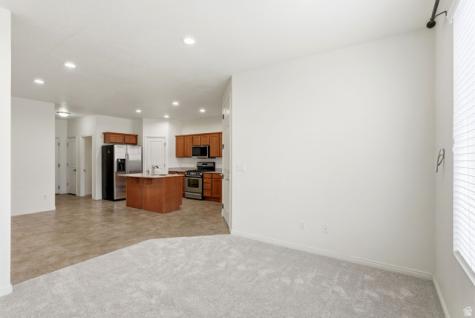 147 N 360 W Centerville UT 84014